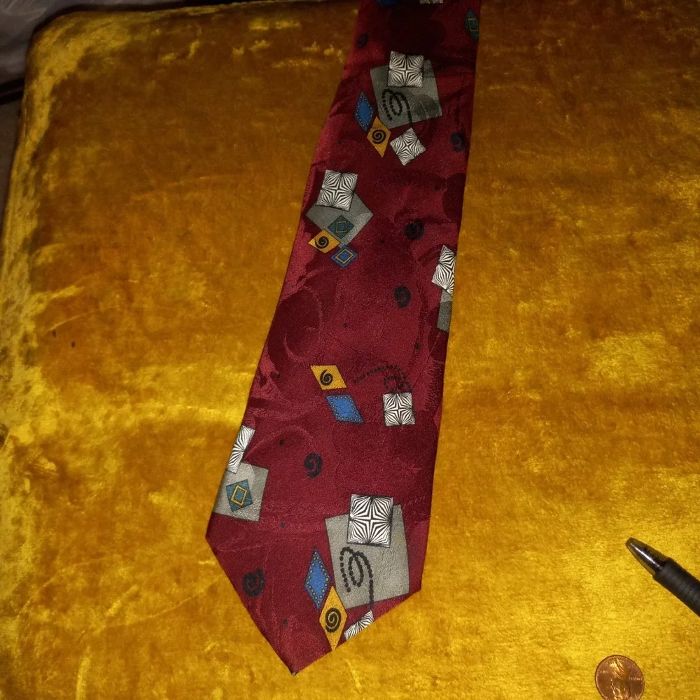 Gian Franco Ferretti 100% Silk 58